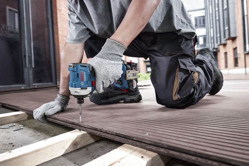 Bosch GDR 18V-215 Ütvecsavarozó és GSR 185-LI Fúró-csavarozó Akkus Szett (2x2,0Ah) Bosch GDR 18V-215 Ütvecsavarozó és GSR 185-LI Fúró-csavarozó Akkus Szett (2x2,0Ah)